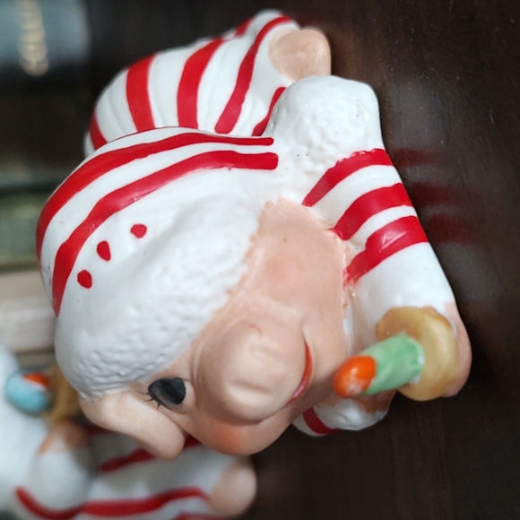 Vintage enesco candy cane pajama piglets pigs Christmas decor grannycore knick k - Picture 5 of 13